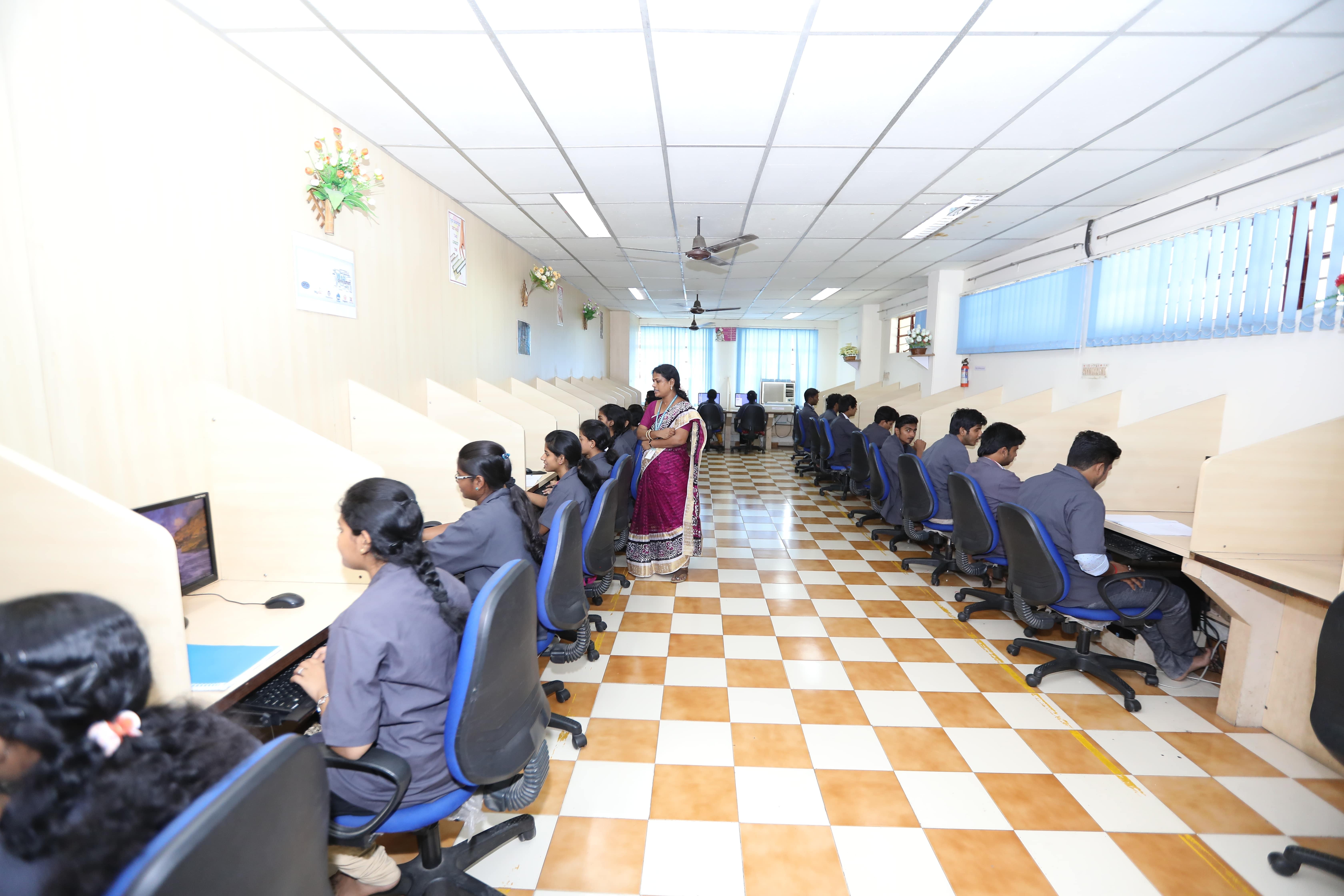 SRM Easwari Laboratories photo 7